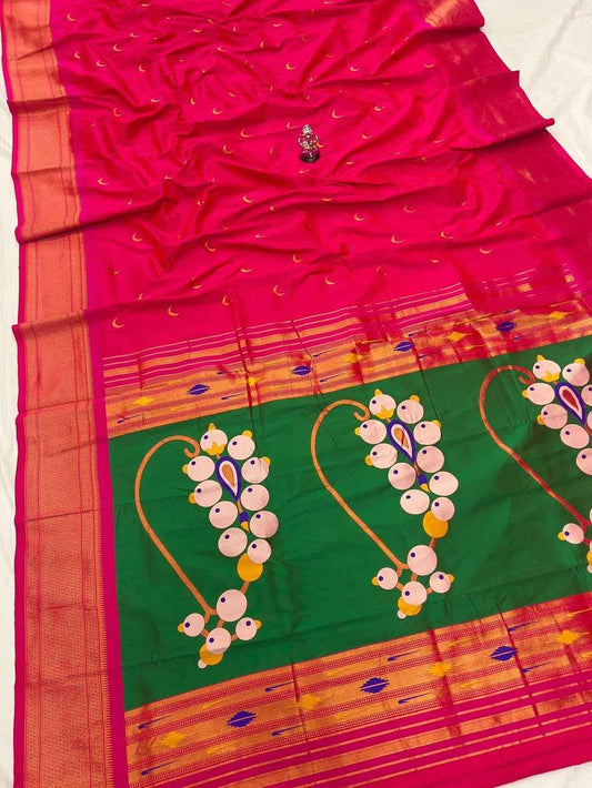 Nath Pallu Chandrakor Paithani