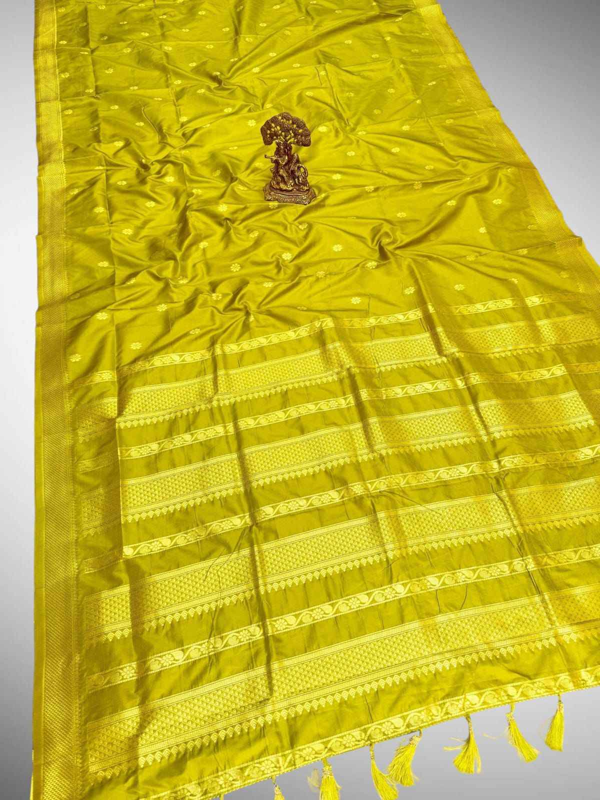 Kalyani Pattu Gadwal Paithani