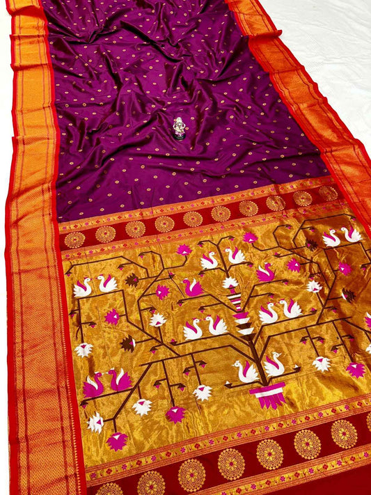 Beautiful Swan Paithani