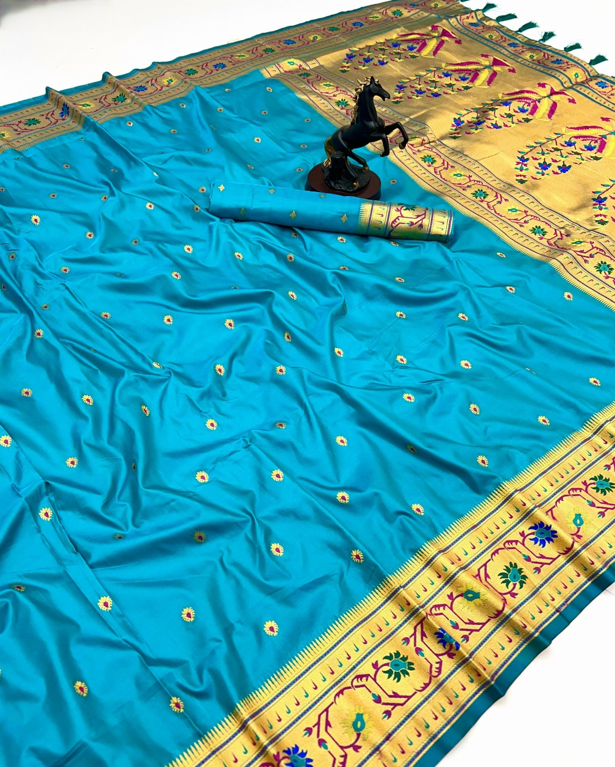 Meenakari Zari Work Saree - Super Sarees