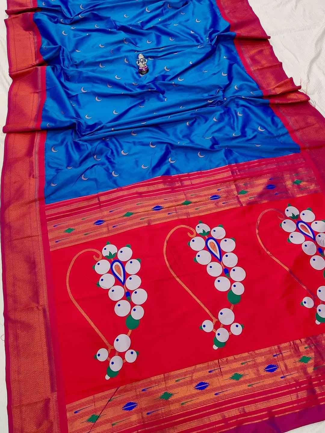 Nath Pallu Chandrakor Paithani