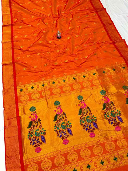 Janhvi Kadiyal Paithani