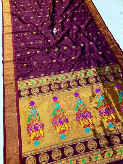 Janhvi Kadiyal Paithani