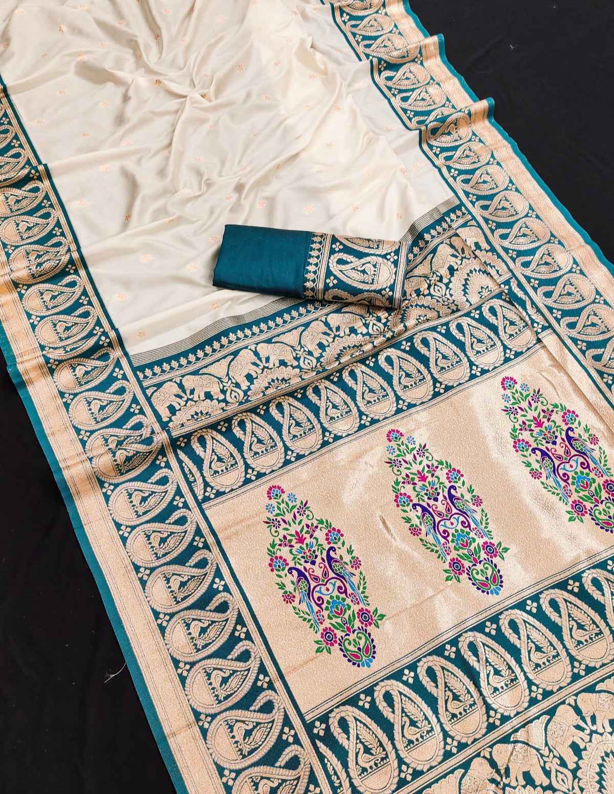 Plain Banarasi Art Silk Saree