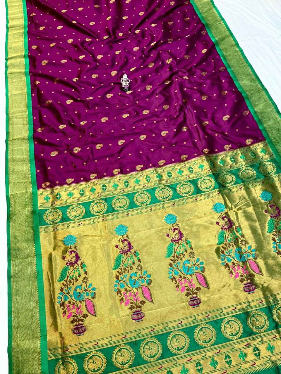 Janhvi Kadiyal Paithani