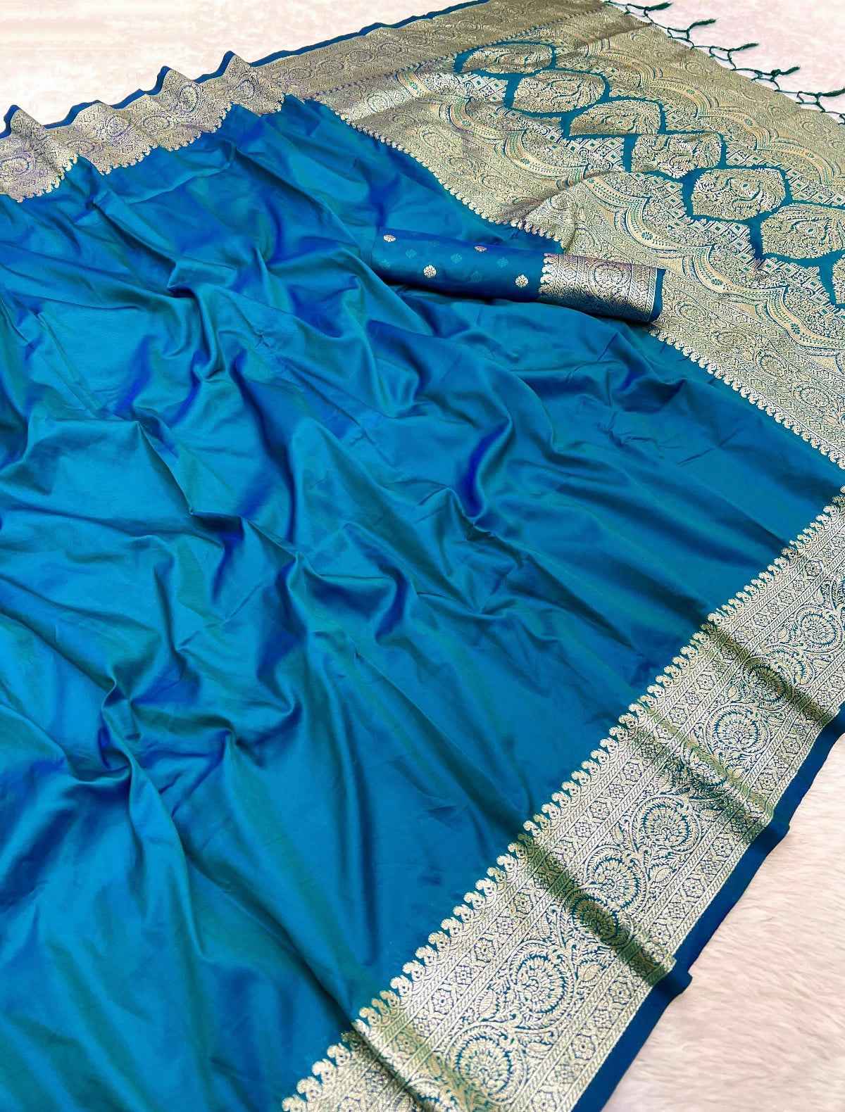 Beautiful Gala Silk Saree