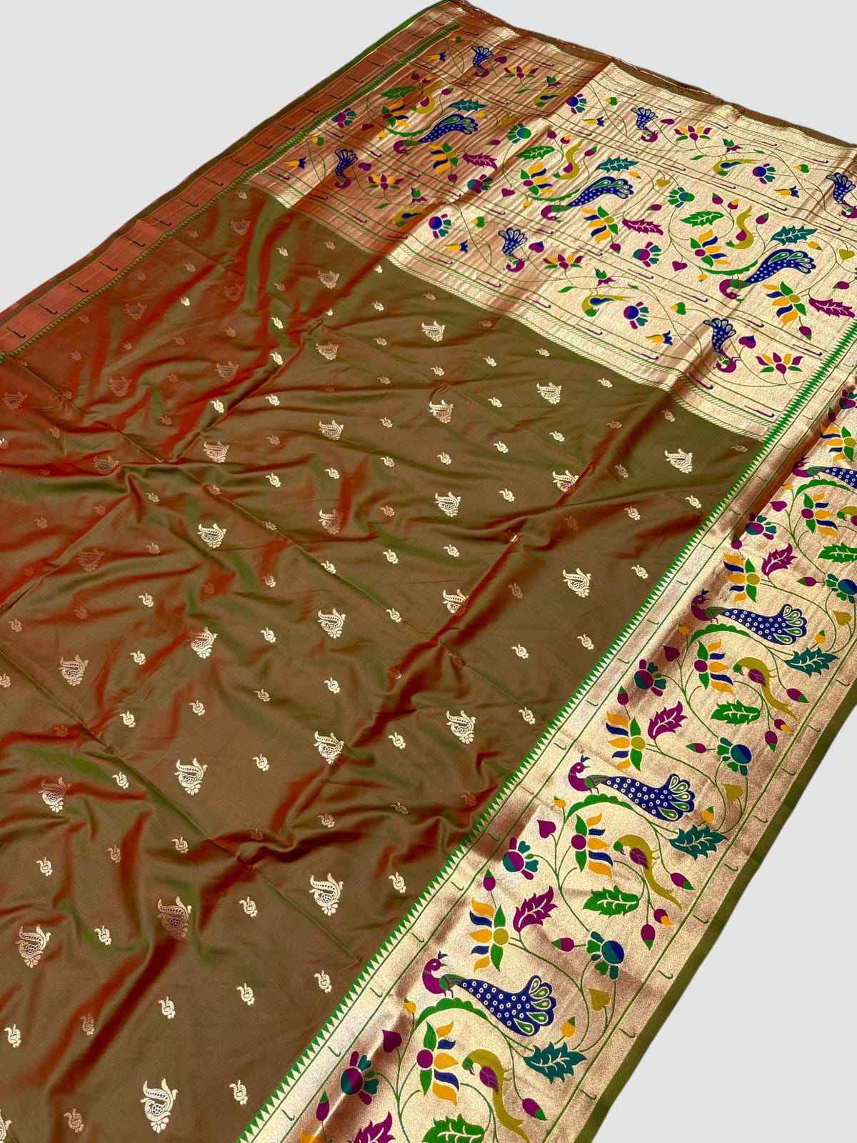Tanvira Brocade Border Paithani