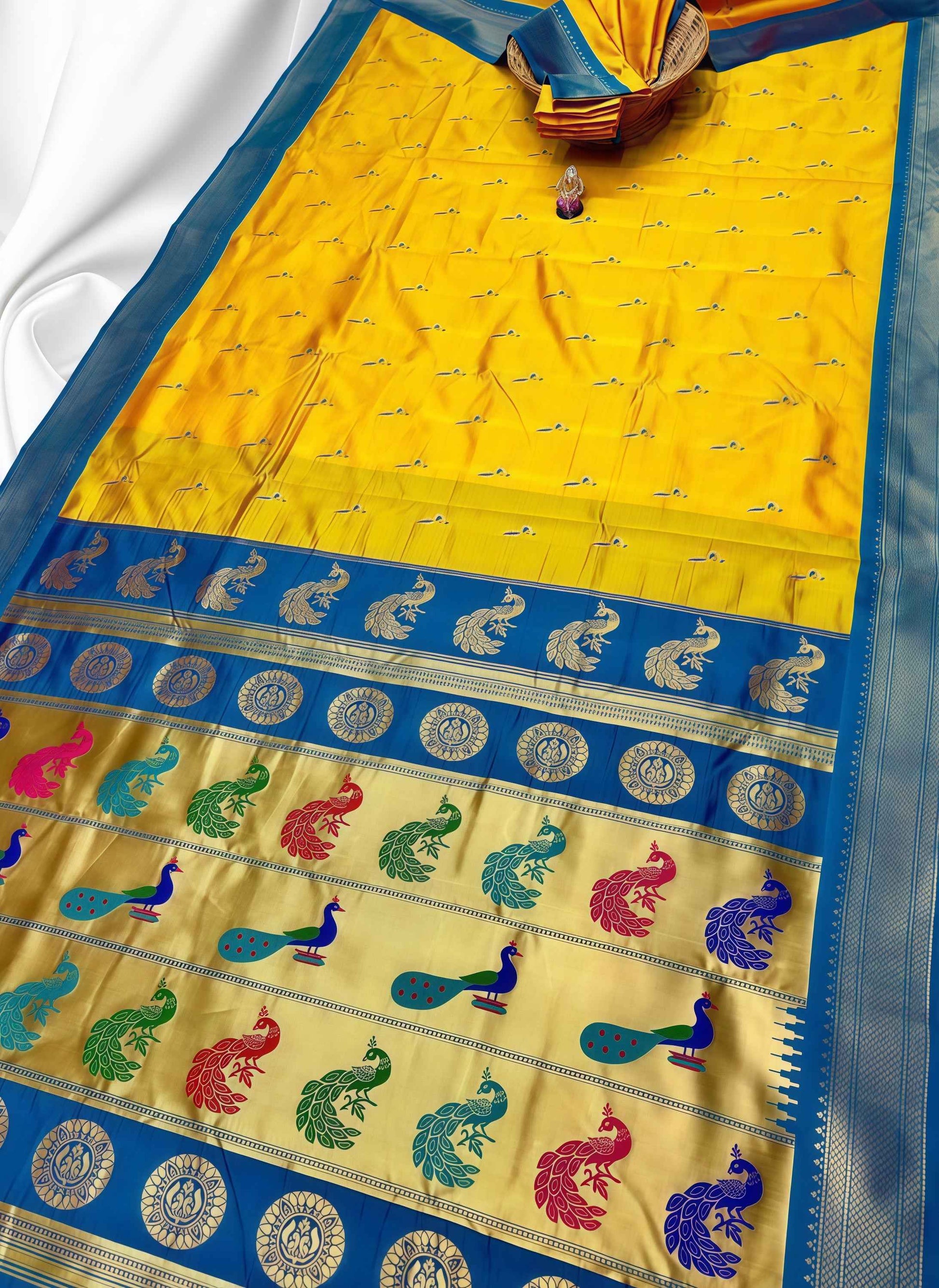 Ridhima Kadiyal Paithani