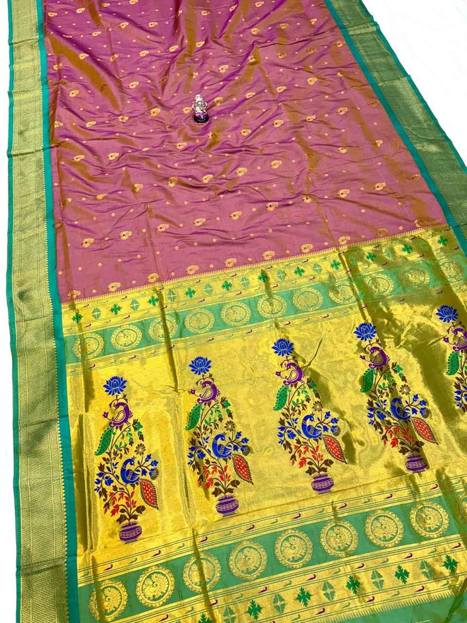 Janhvi Kadiyal Paithani