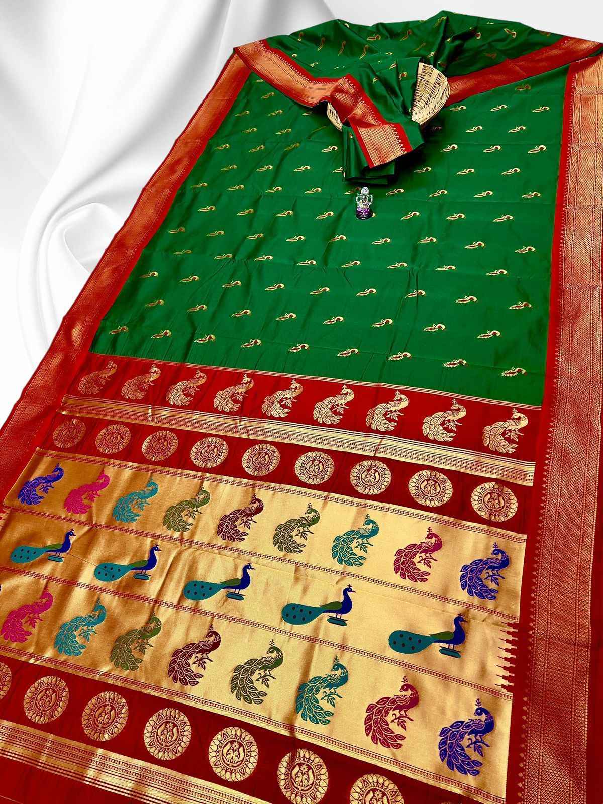 Ridhima Kadiyal Paithani