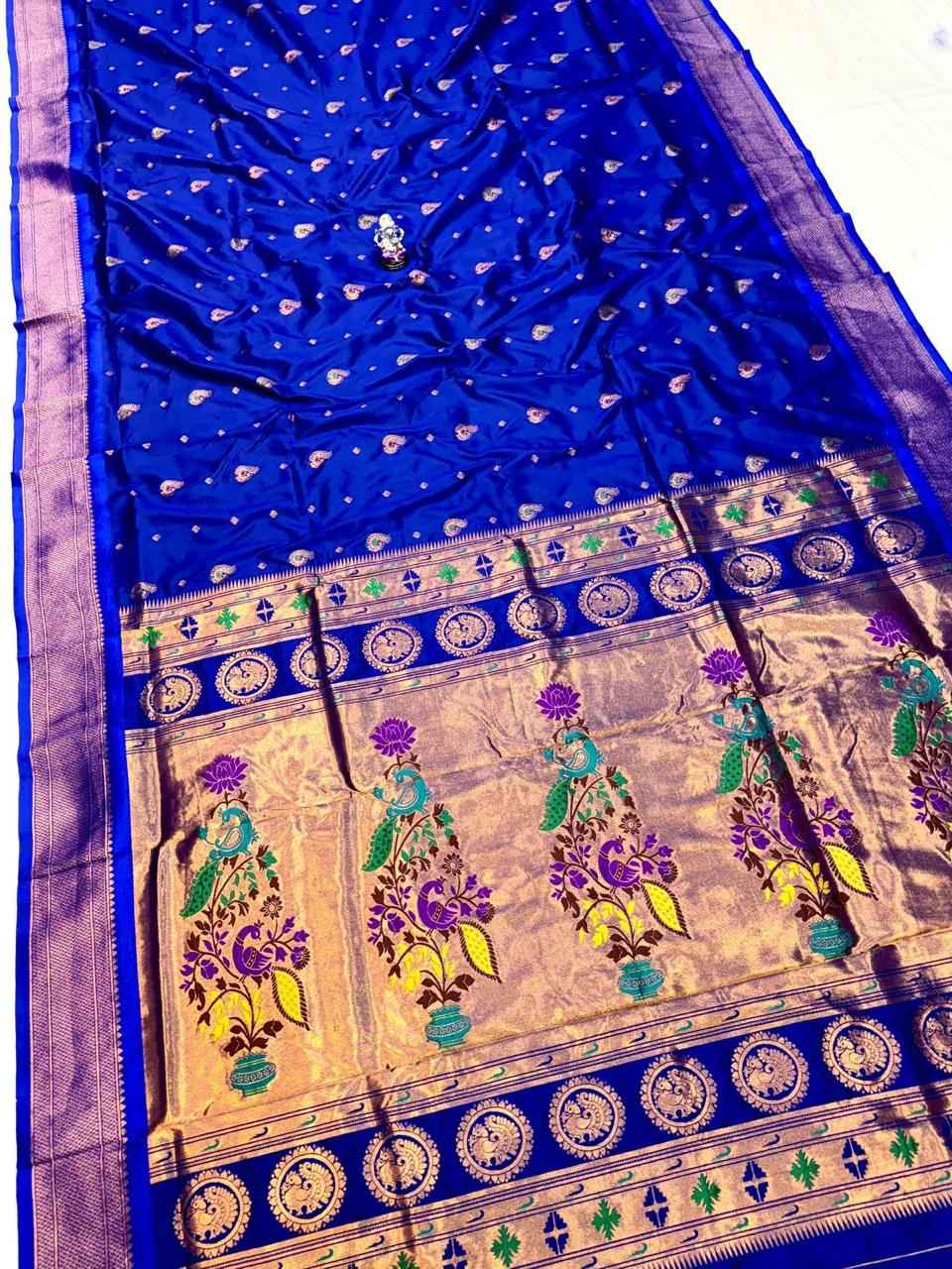 Janhvi Kadiyal Paithani