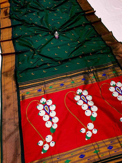 Nath Pallu Chandrakor Paithani