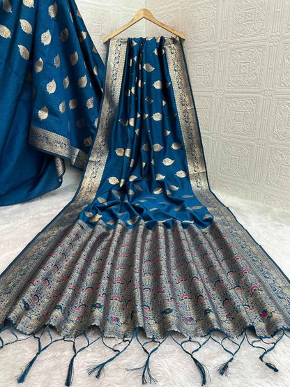 Elegant Crafted Silk Saree