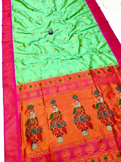 Janhvi Kadiyal Paithani