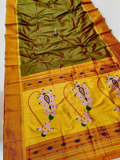 Nath Pallu Chandrakor Paithani