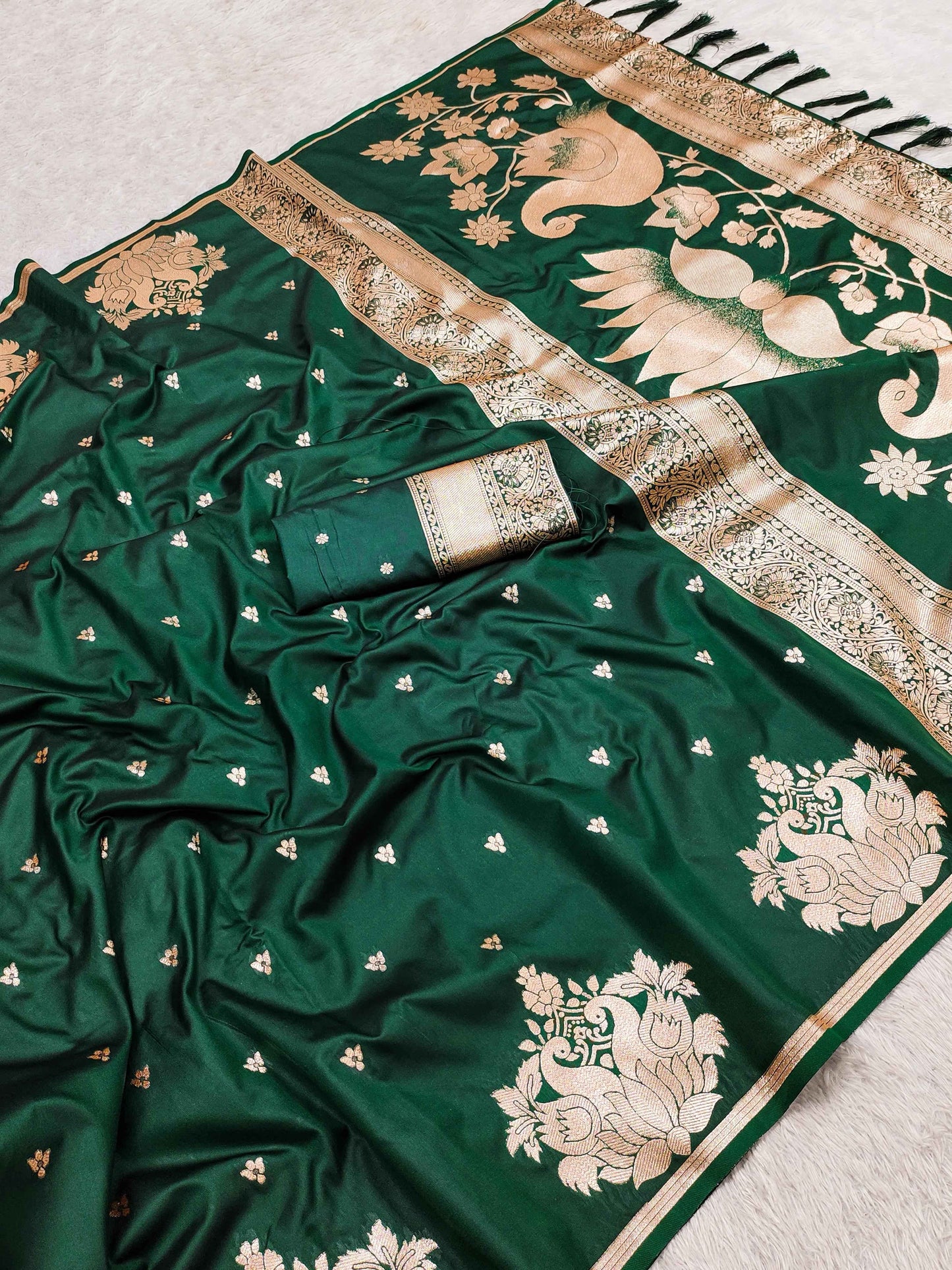 Zari Weaving Banarasi Soft Saree